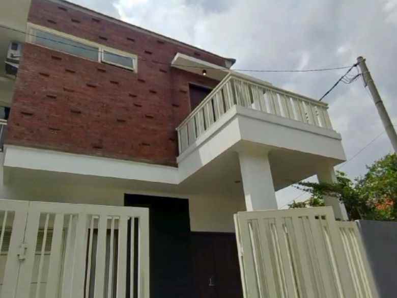 dijual rumah taman pinang indah