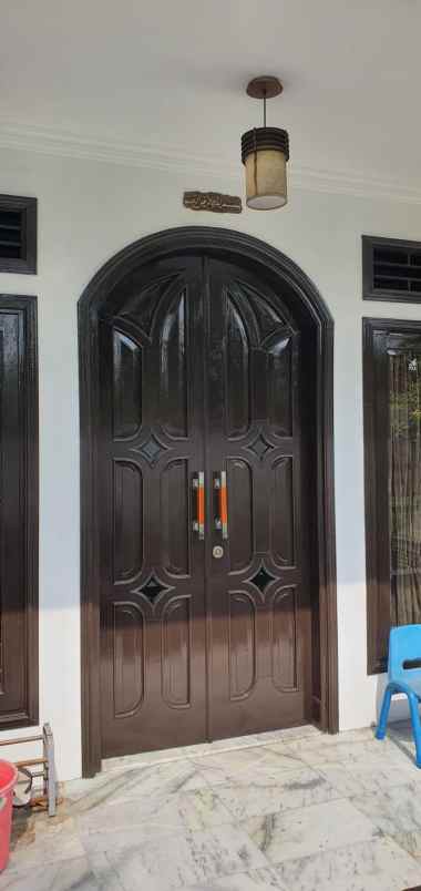 dijual rumah taman villa baru kota bekasi