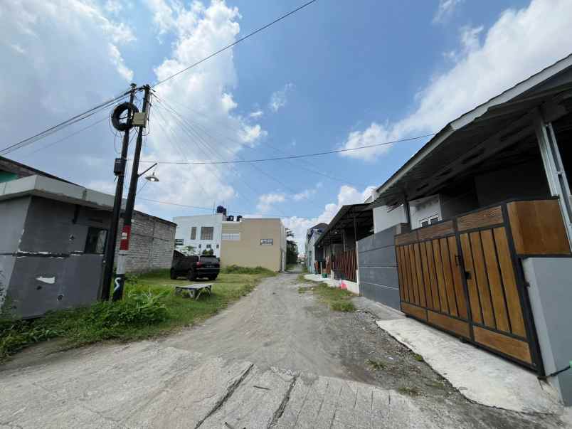 dijual rumah tamanan