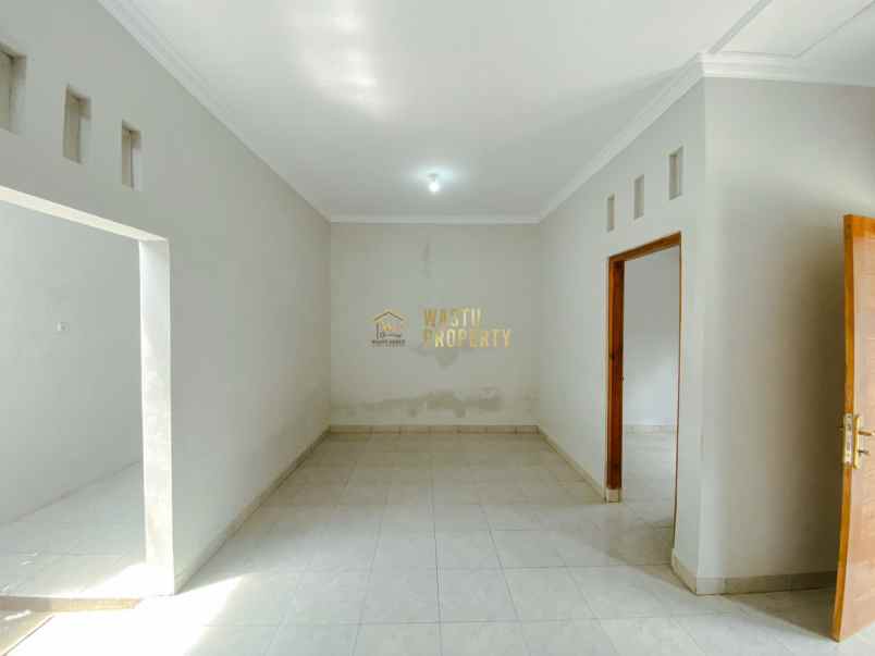 dijual rumah tamanmartani kalasan