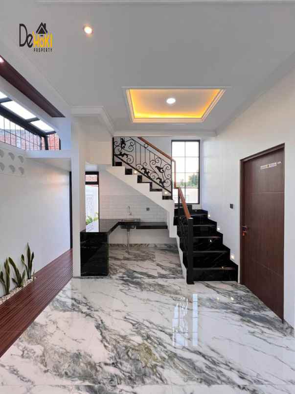 dijual rumah tanah baru kukusan kota depok