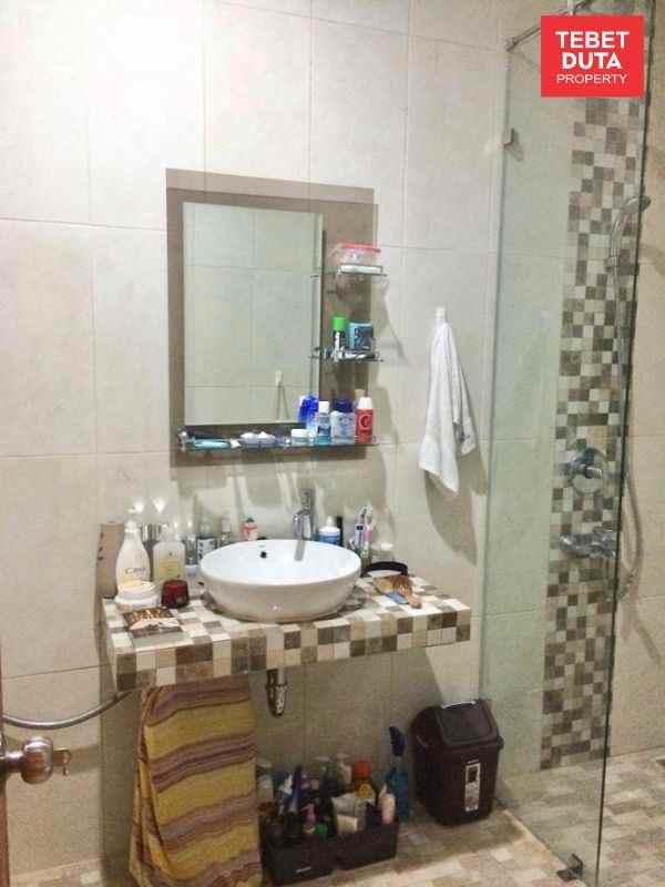 dijual rumah tebet barat