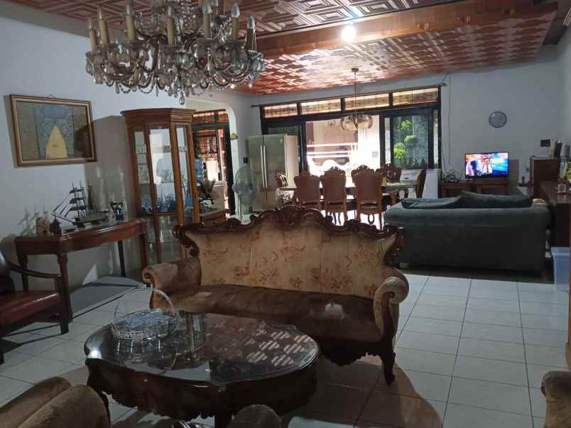 dijual rumah tebet timur