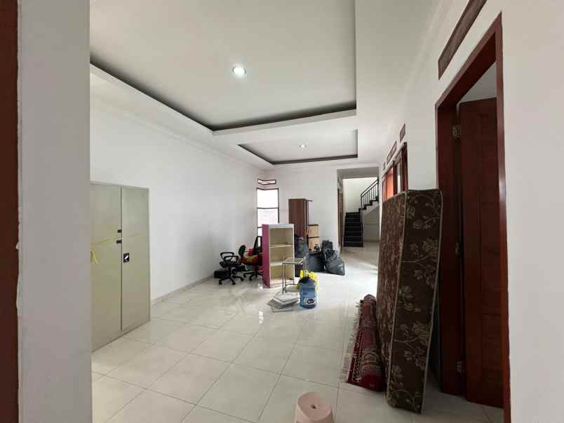 dijual rumah tegal kawung cipageran
