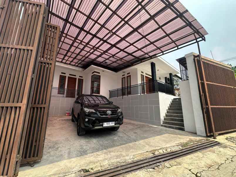 dijual rumah tegal kawung cipageran