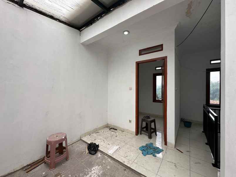 dijual rumah tegal kawung cipageran
