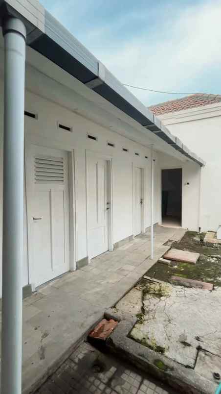 dijual rumah teratai