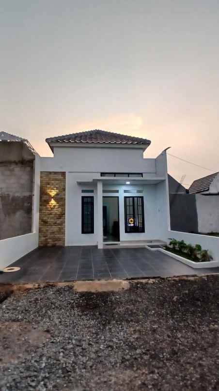 dijual rumah tugu batu pasir putih