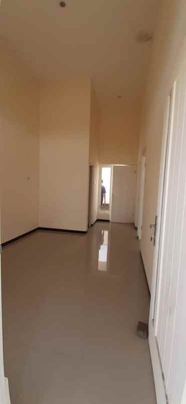 dijual rumah ulesari tirtomoyo malang