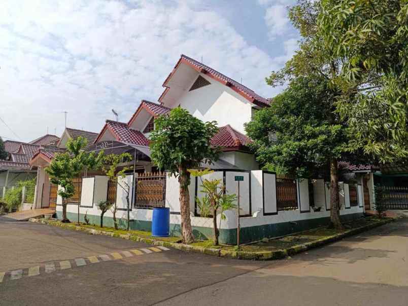 dijual rumah villa bukit novo pancoran mas