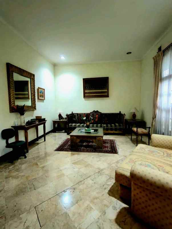 dijual rumah villa cinere mas pisangan