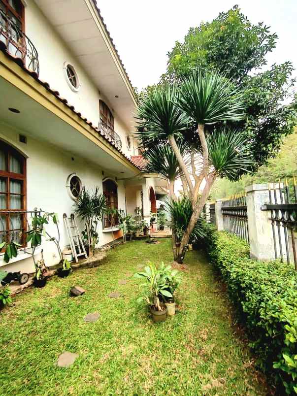 dijual rumah villa cinere mas pisangan