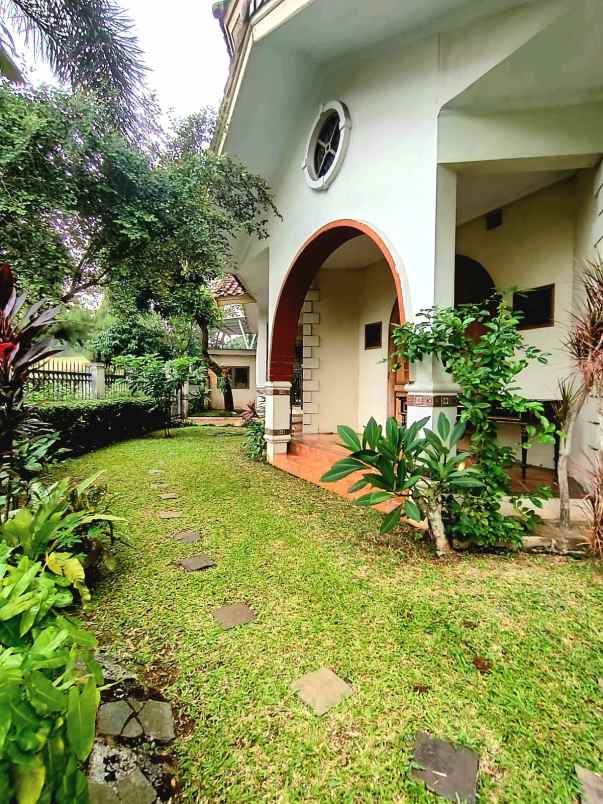 dijual rumah villa cinere mas pisangan