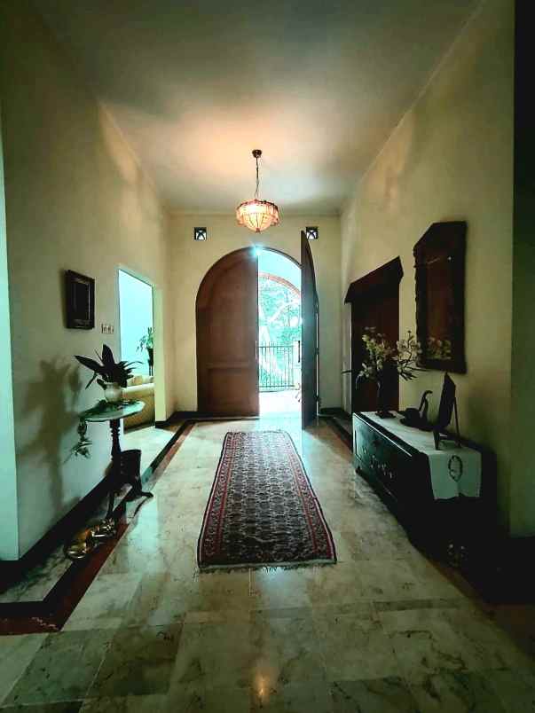 dijual rumah villa cinere mas pisangan