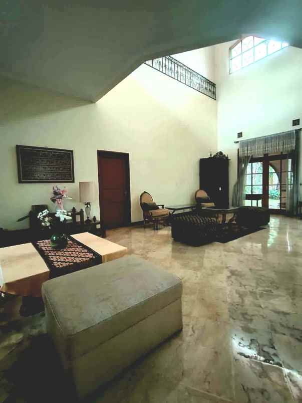 dijual rumah villa cinere mas pisangan