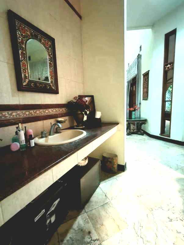 dijual rumah villa cinere mas pisangan