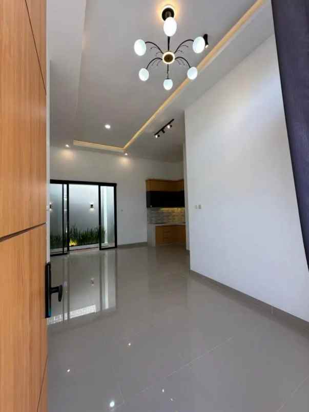 dijual rumah warak sumberadi