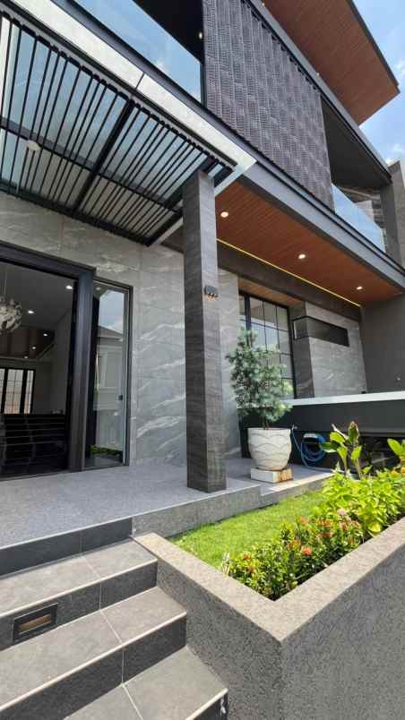 dijual rumah waterfront citraland
