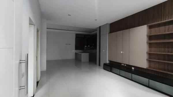 dijual rumah woodland citraland
