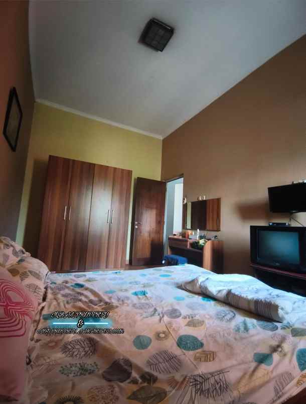 dijual secondary akses jalan lebar