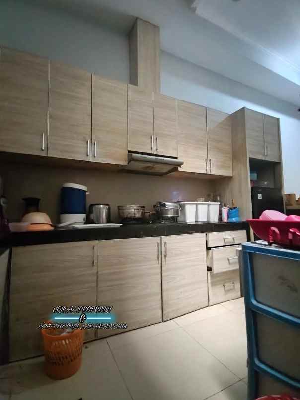 dijual secondary akses jalan lebar