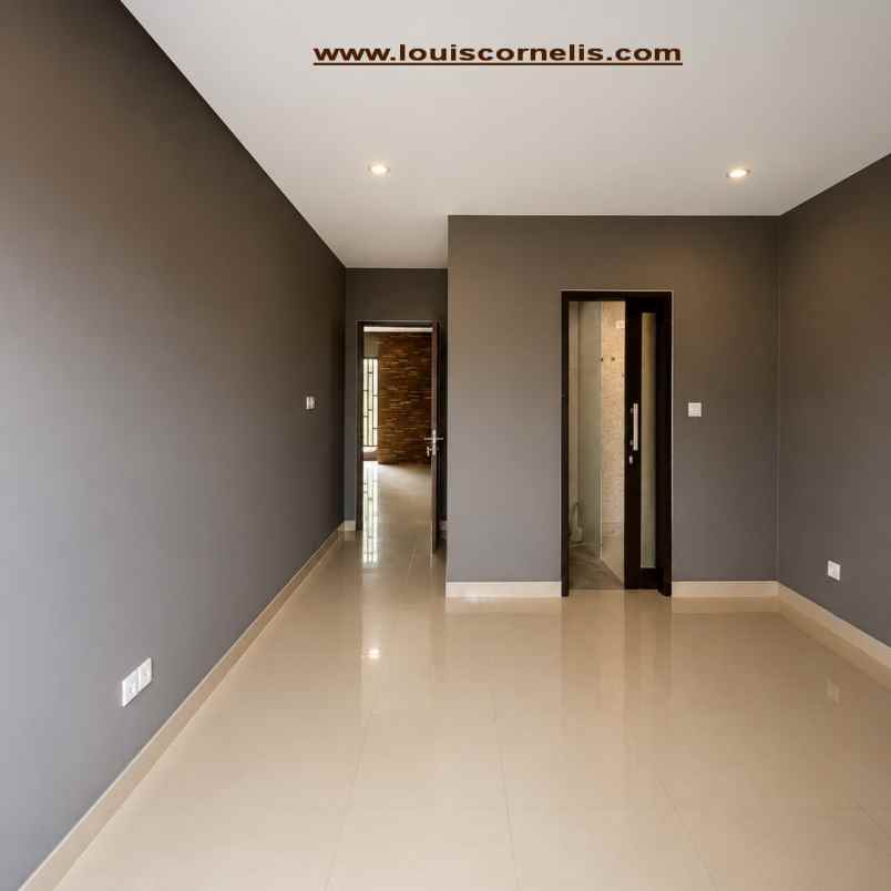dijual segera rumah elit 2 lantai di renon denpasar