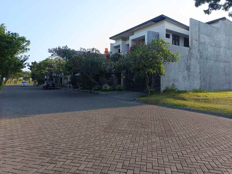 dijual tanah pakuwon city
