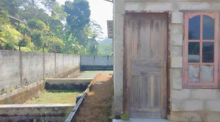 dijual tanah pinggir jalan desa view bagus
