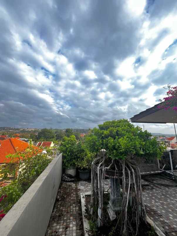 dijual villa jimbaran bali