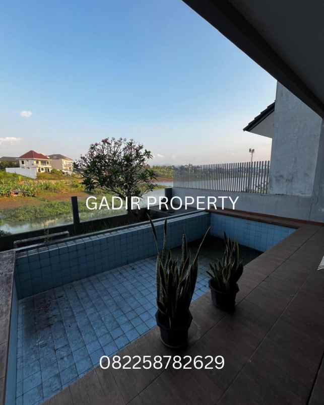 dijualrumah tatar kumalasinta kota baru parahyangan