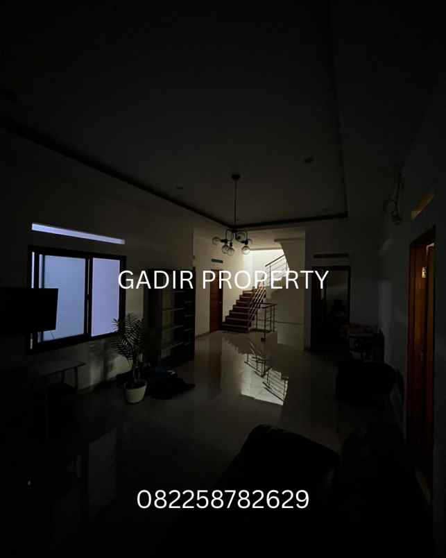 dijualrumah tatar kumalasinta kota baru parahyangan