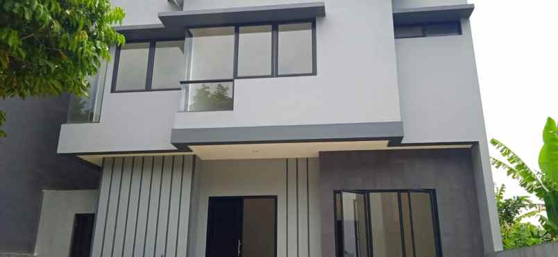 dijuql cepat rumah 2 lantai konsep villa sentul city