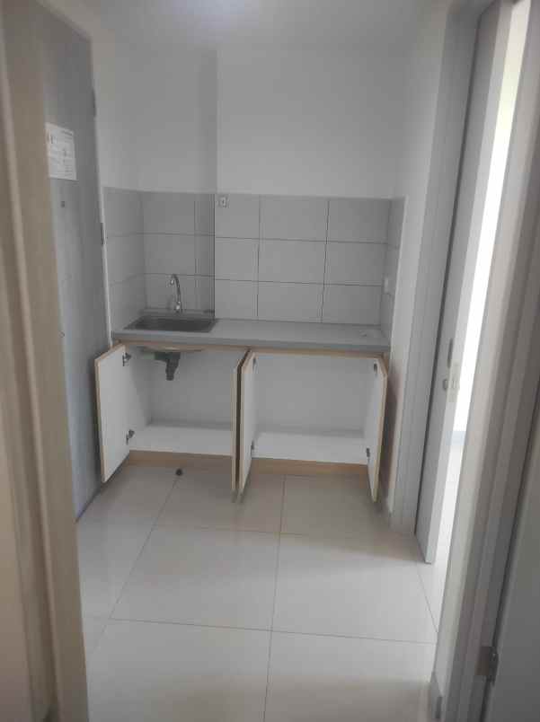 disewakan apartemen osaka pik2 type 2 br