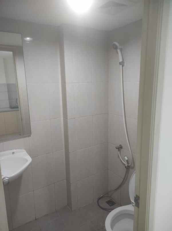 disewakan apartemen osaka pik2 type 2 br