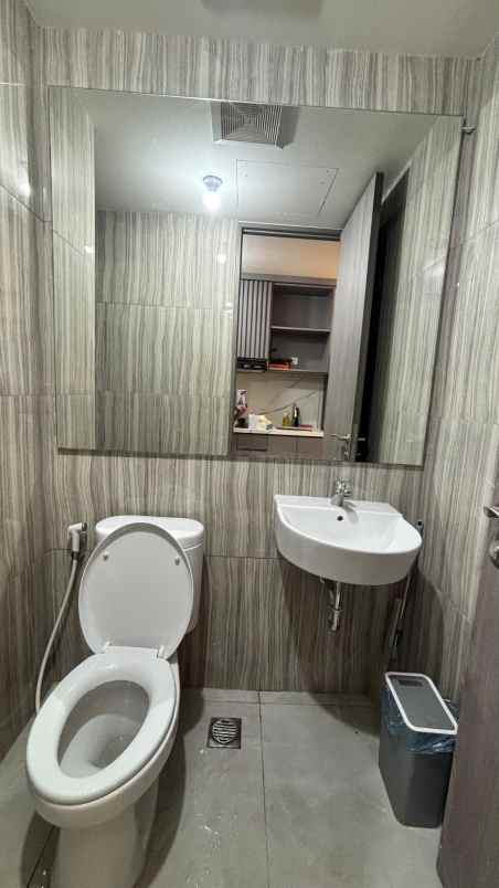 disewakan apartemen pakuwon mall bekasi jl