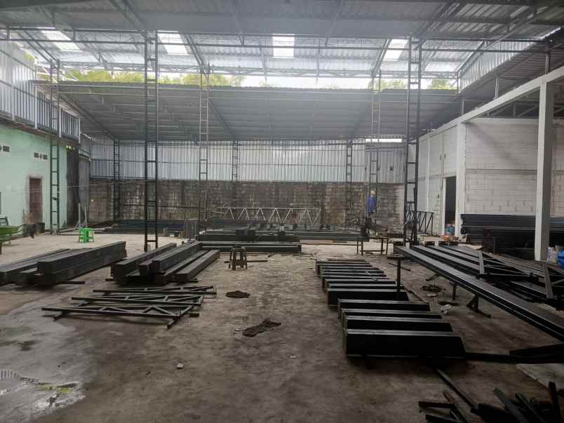 disewakan gudang di ngawi