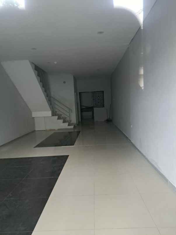 disewakan ruko di dekat pasar meruya