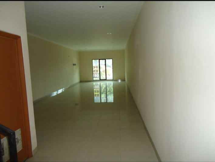 disewakan ruko gudang kantor jalan raya pos pengumben