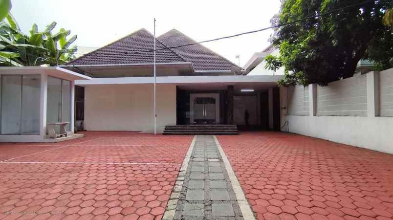 disewakan ruko gudang kantor raya darmo