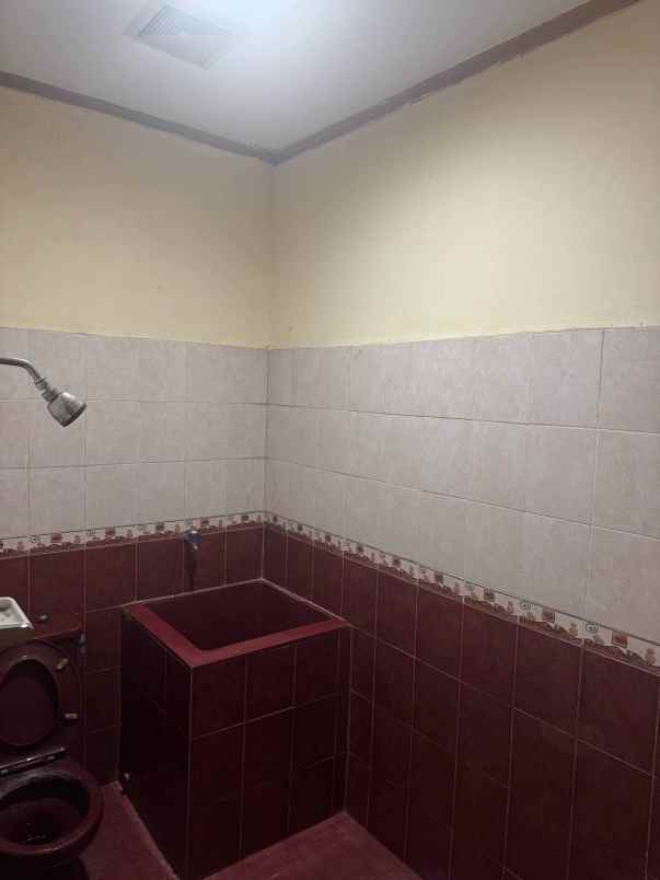 disewakan rumah bidara cina jatinegara