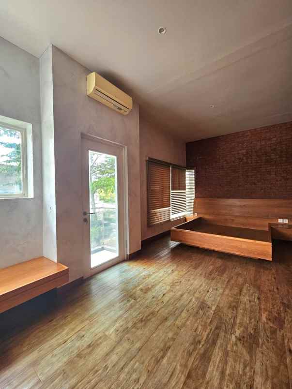 disewakan rumah cluster alamanda jgc