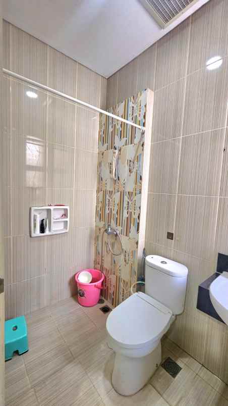 disewakan rumah cluster palm summarecon bekasi