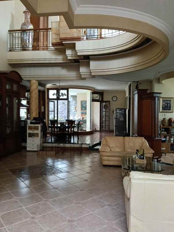 disewakan rumah graha famili