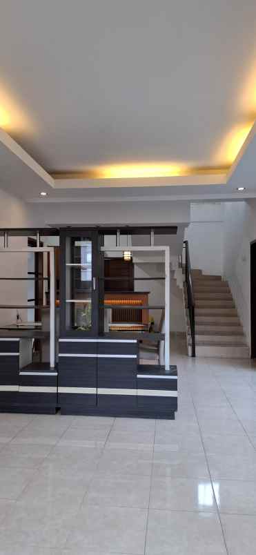 disewakan rumah jalan gn athena