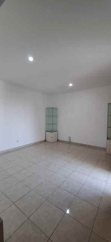 disewakan rumah jalan gn athena