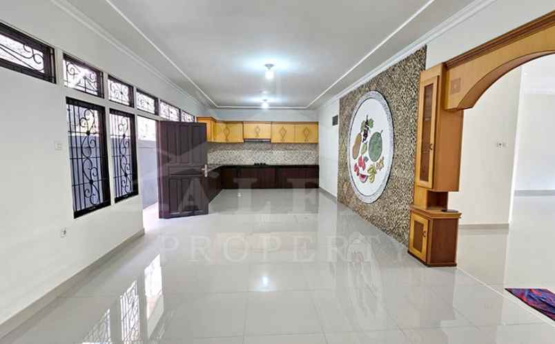 disewakan rumah jalan sungai raya dalam