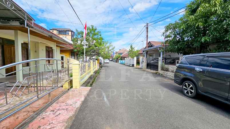 disewakan rumah jalan sungai raya dalam