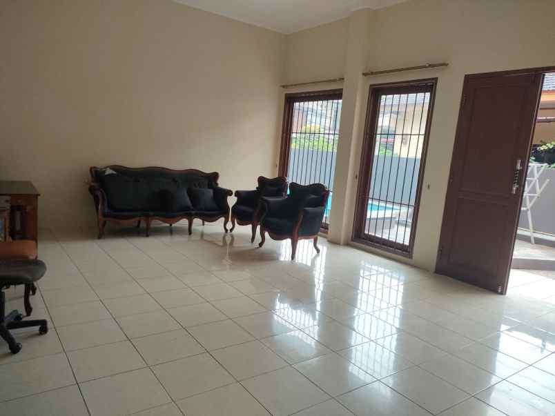 disewakan rumah kelapa gading