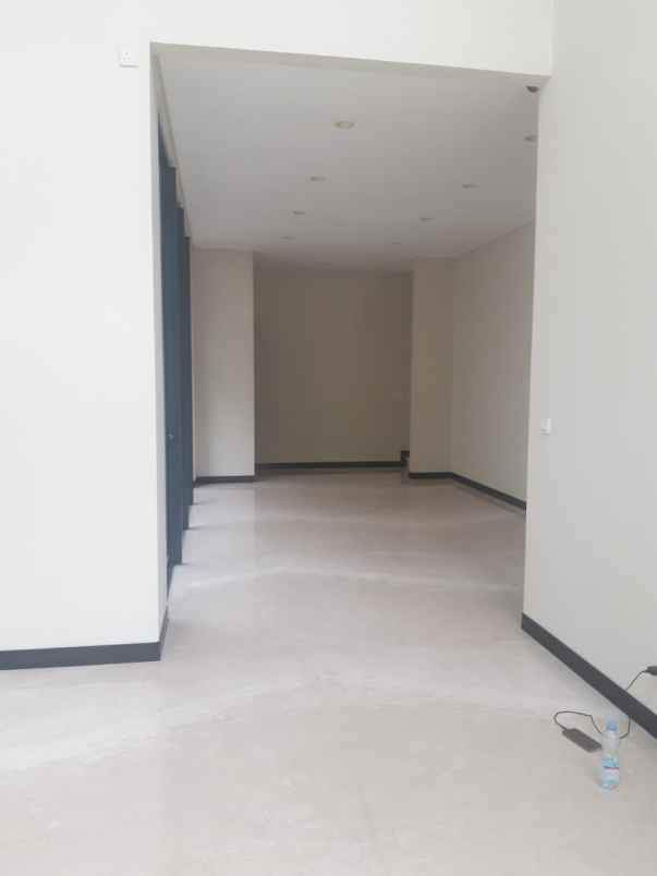 disewakan rumah nava park bsd