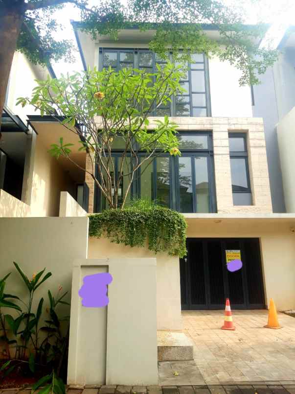 disewakan rumah nava park bsd